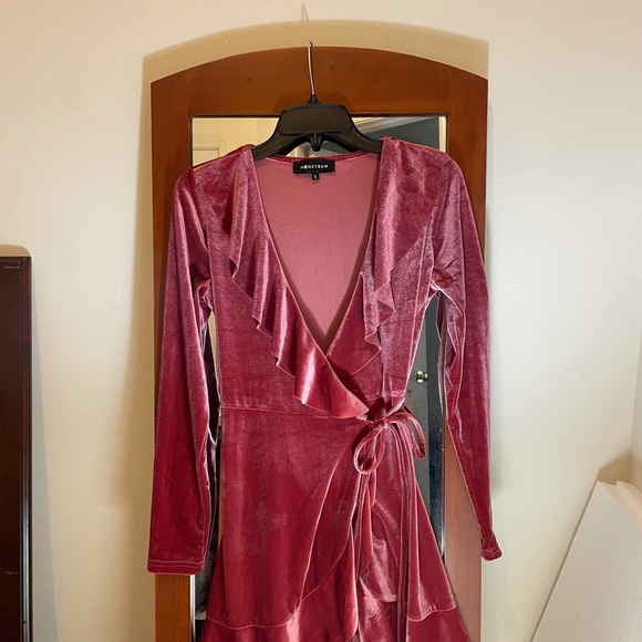 HONEYBUM VELVET LONGSLEEVE RUGFLE WRAP DRESS - Picture 6 of 6